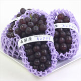 山梨産温室キングデラ【秀品】3房化粧箱入